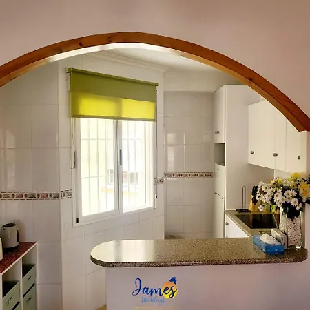 Traditional First Floor With Com Pool Pf13 Διαμέρισμα
