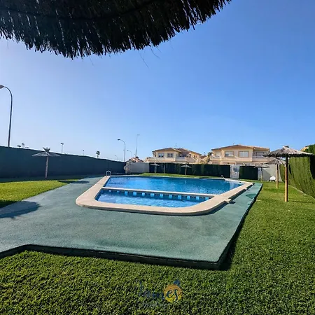 Traditional First Floor With Com Pool Pf13 Διαμέρισμα Οριουέλα